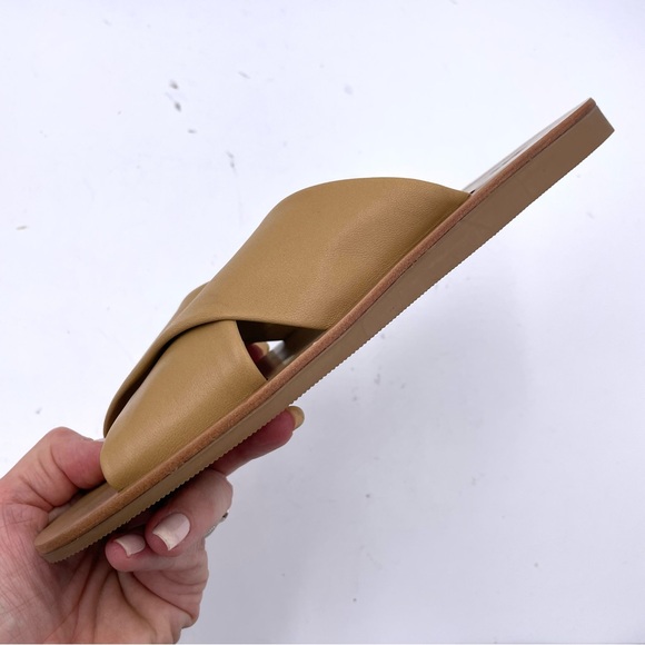 NEW Everlane Light Taupe Tan Leather Day Crossover Sandal in Size 6.5 - Picture 6 of 10